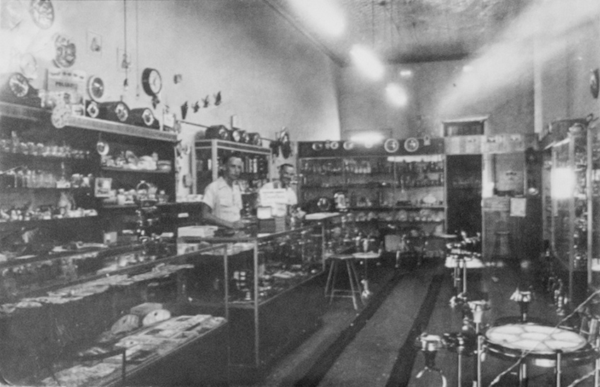 Leon Baker & his father in their Northam Store in 1954
