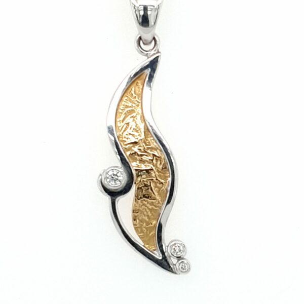 18K YELLOW AND WHITE GOLD PENDANT_0