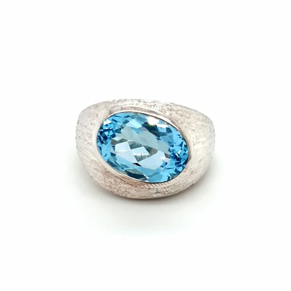 Leon Baker Sterling Silver and Blue Topaz Ring_0