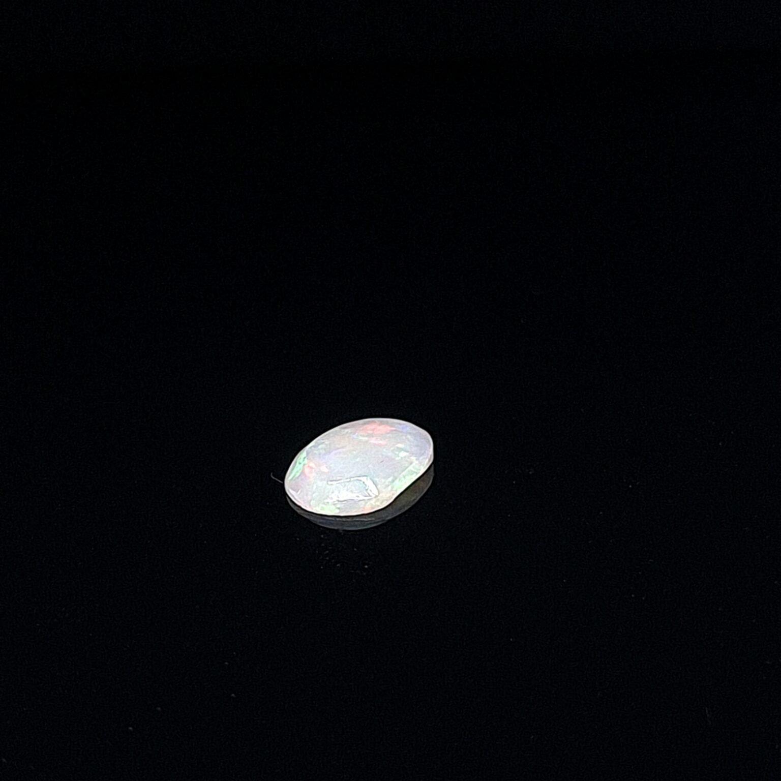 Leon Bakers White Opal 1.05ct_1