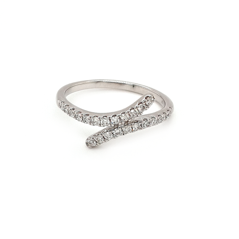 Leon Baker 9K White Gold and Diamond Dress Ring_0