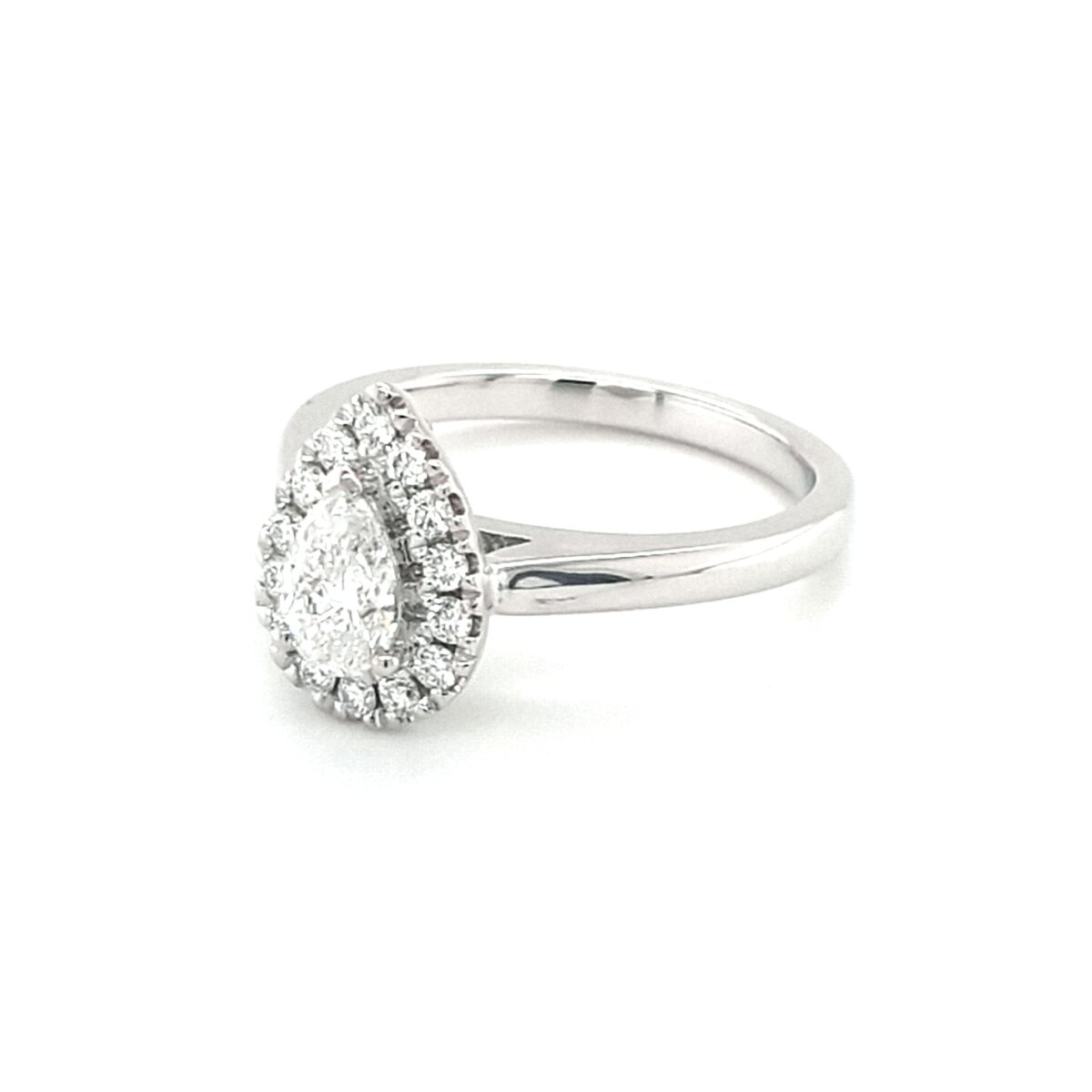 Leon Baker's 18K White Gold Diamond Engagement Ring_1