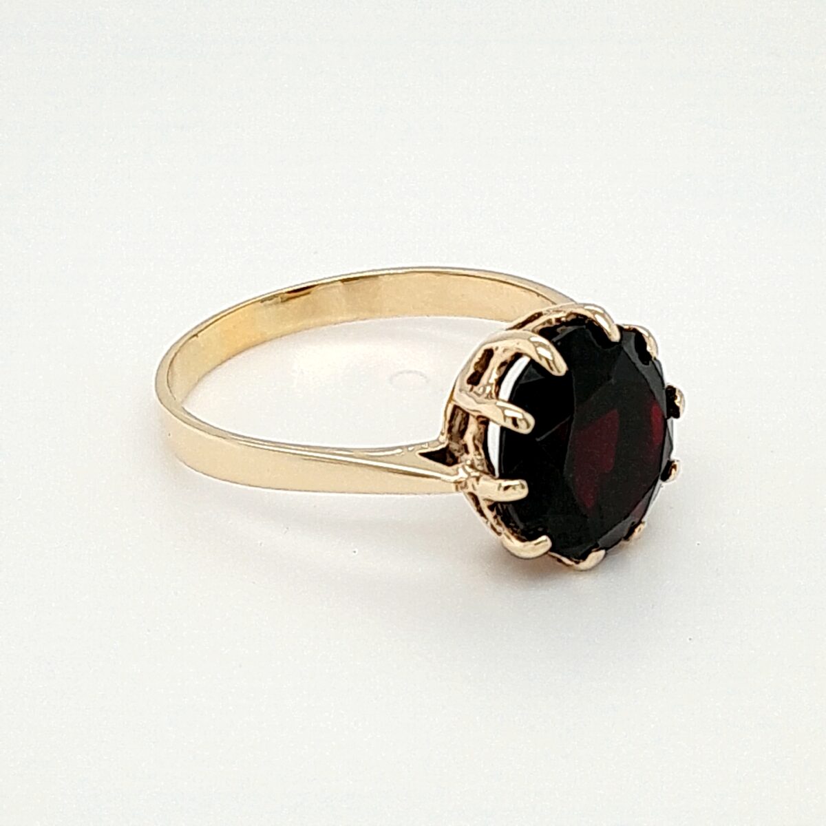 18k Yellow Gold Garnet Ring_1