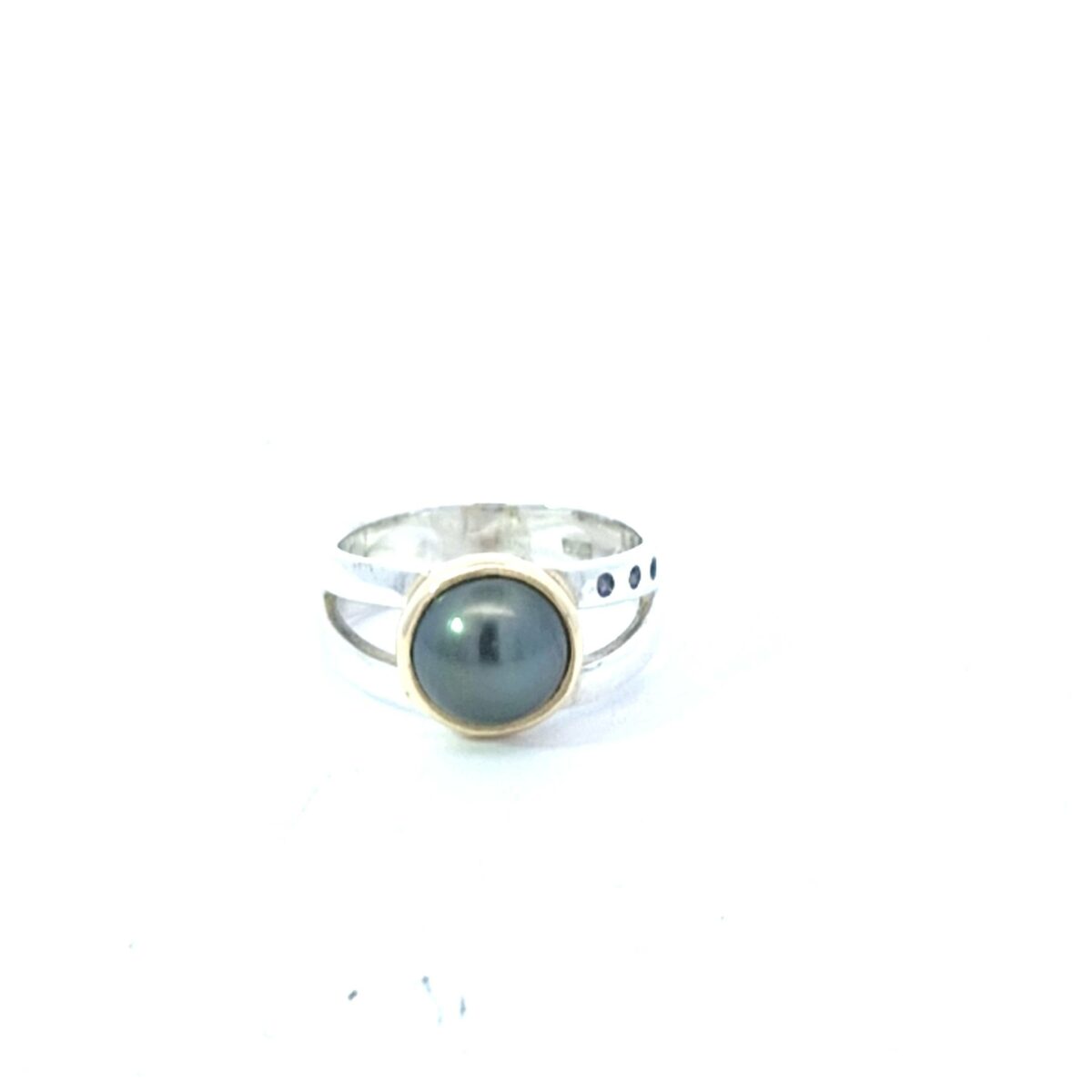 9KYG S/SIL ABROLHOS PEARL RING WITH TANZANITE STONES_2